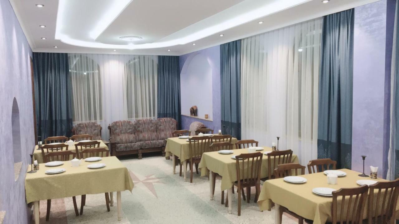 فندق فندق صني باتومي ماكينجاوري المظهر الخارجي الصورة